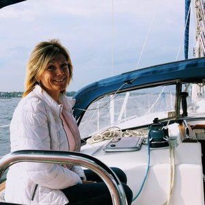 Meet your Posher, Nancy